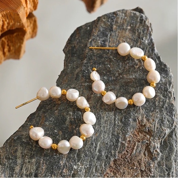 ◾️18k Gold Plated Natural Pearls Beads Hoop Earrings - Picture 3 of 12